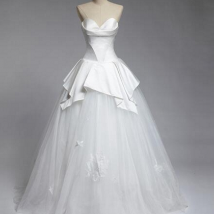 Unique A-line Wedding Dress Sleeveless Sweetheart..