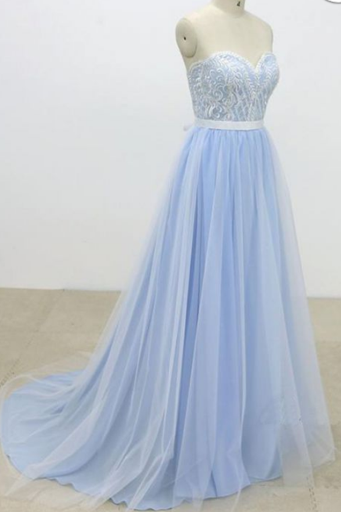 Halter Neck Prom Dress Long With Appliques And Beading